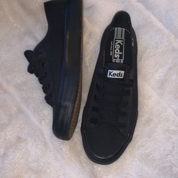 Woman’s Keds Kickstart Canvas Shoes - Picture 3 of 5